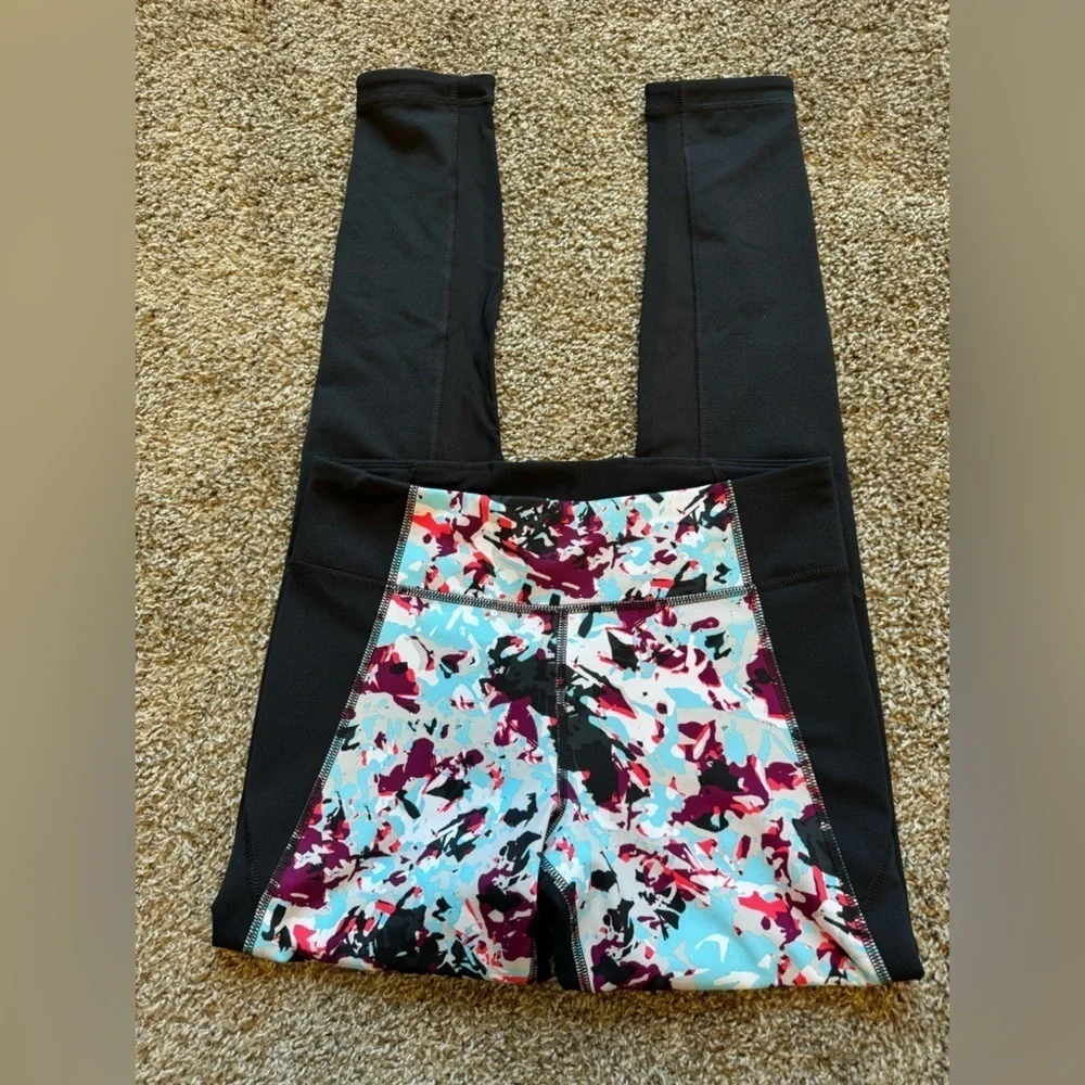 Under Armour Womens Pattern Printed Athletic Leggings Size S - Picture 3 of 10